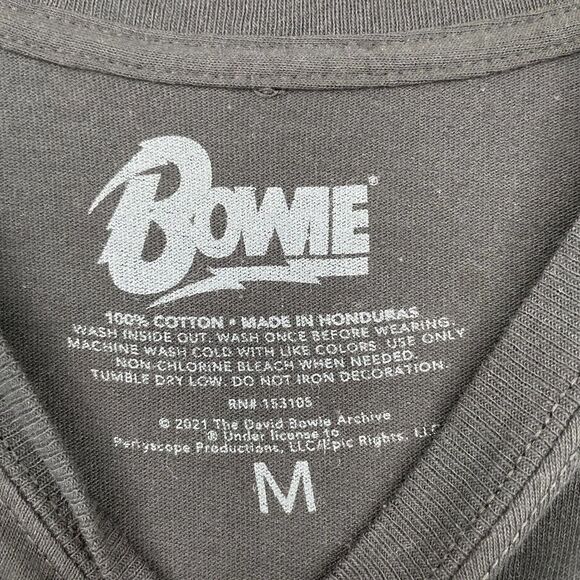 David Bowie Serious Moonlight Tour Graphic Tee Black NWOT M - Picture 5 of 7